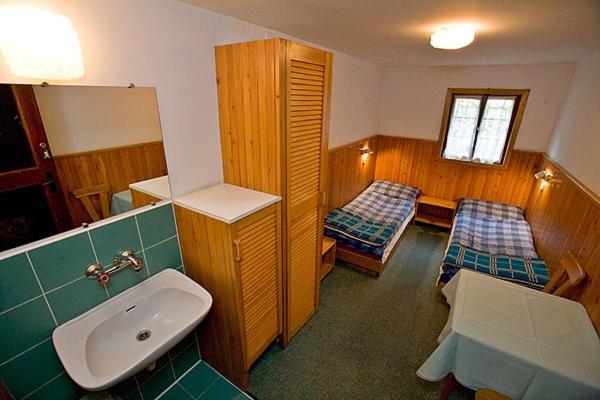 Hostel Schronisko Pttk Samotnia Karpacz Zimmer foto
