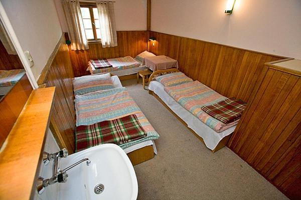 Hostel Schronisko Pttk Samotnia Karpacz Zimmer foto